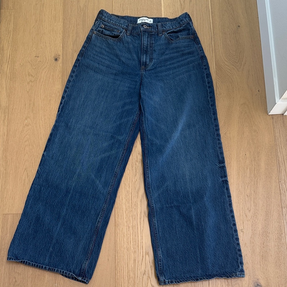 Wide Leg Dark Blue Jeans